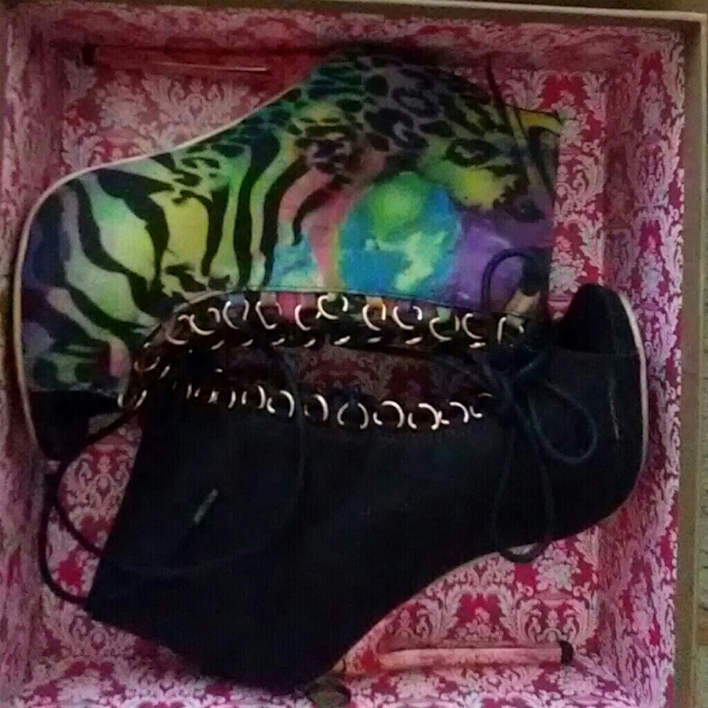 J.C.Dossier shoe